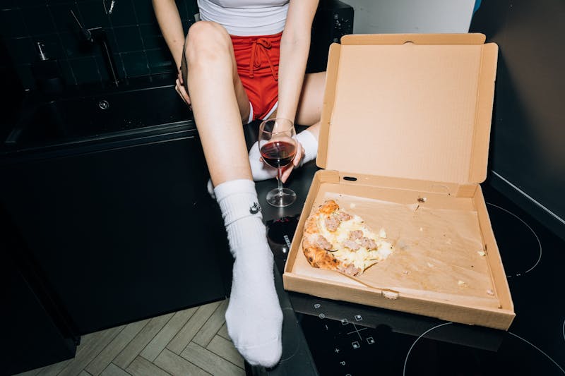 Wine pairing with giordanos pizza for a perfect dining experience